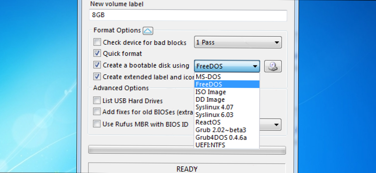 Защо Създаването на Bootable USB Drive е по-сложно от създаването на Bootable CD? (Как да)
