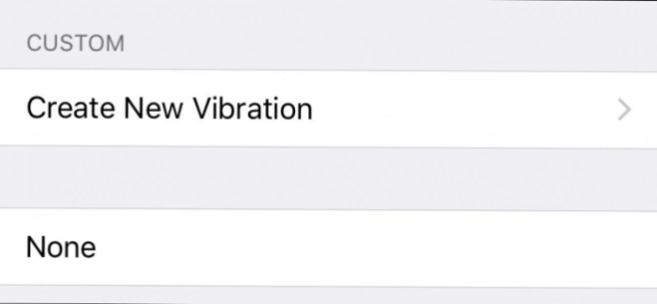 Kuinka luoda mukautetut tärinämallit iPhone-yhteystietoihin (Miten)